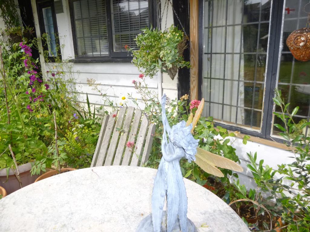 Church Hall Farm Bed And Breakfast Broxted Εξωτερικό φωτογραφία